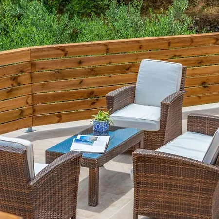 Marathonisi With Private Pool Вилла