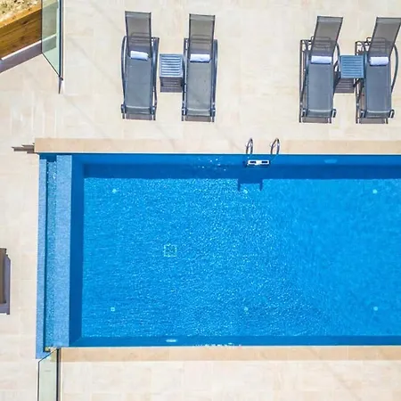 Marathonisi With Private Pool Вилла Маратьяс