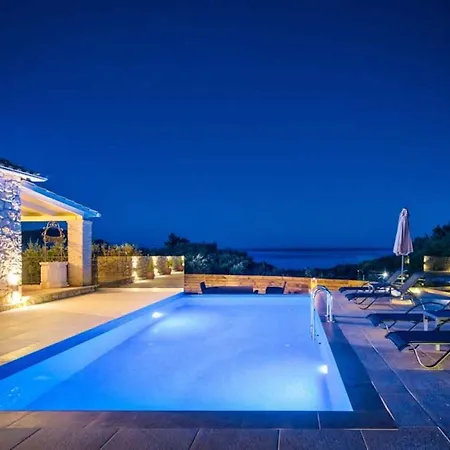 Marathonisi With Private Pool Вилла Маратьяс